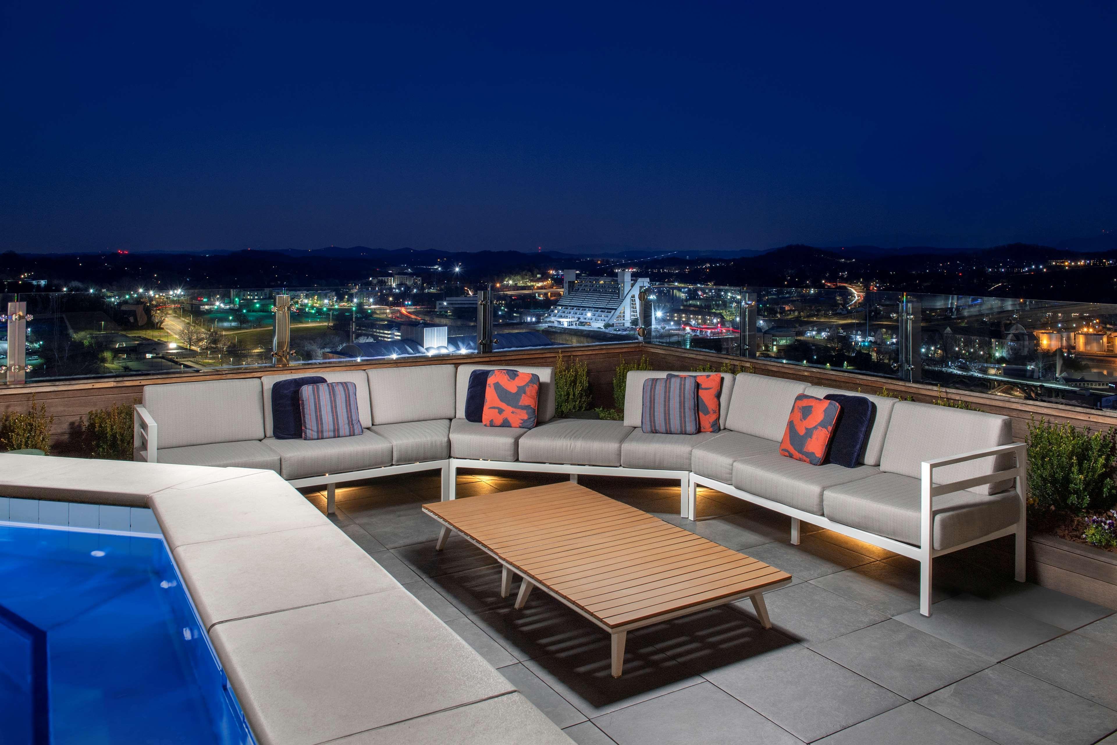 Embassy Suites By Hilton Knoxville Downtown Экстерьер фото