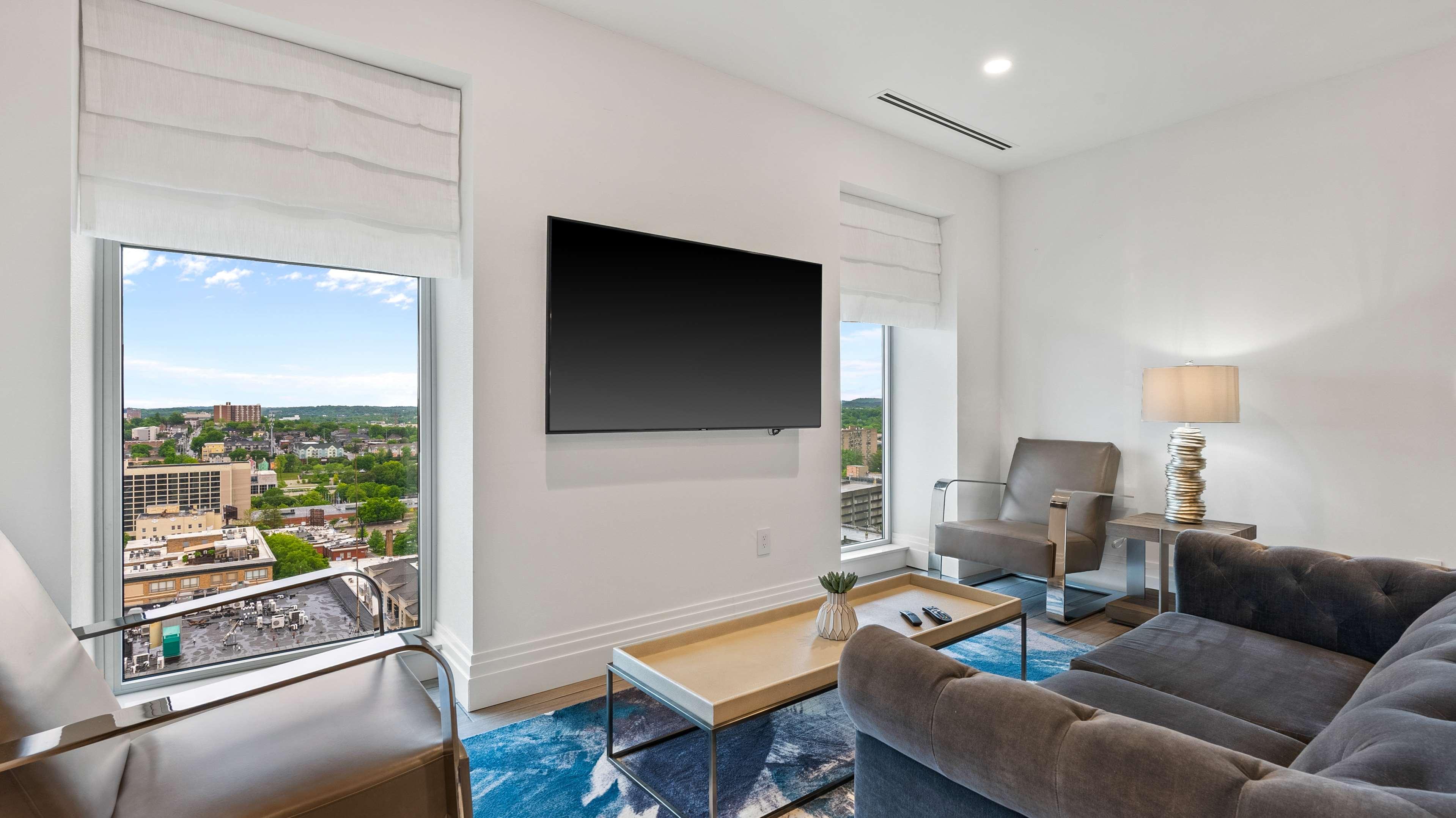 Embassy Suites By Hilton Knoxville Downtown Экстерьер фото