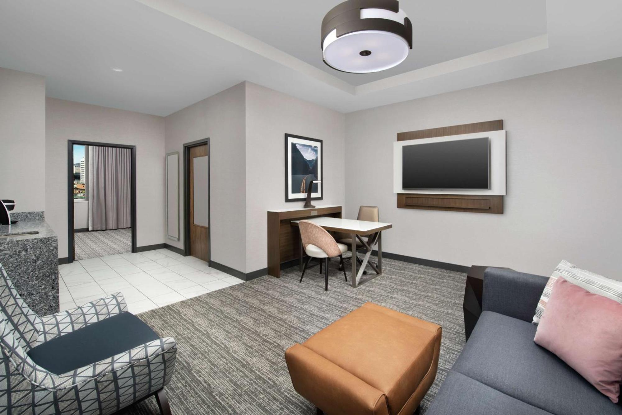 Embassy Suites By Hilton Knoxville Downtown Экстерьер фото