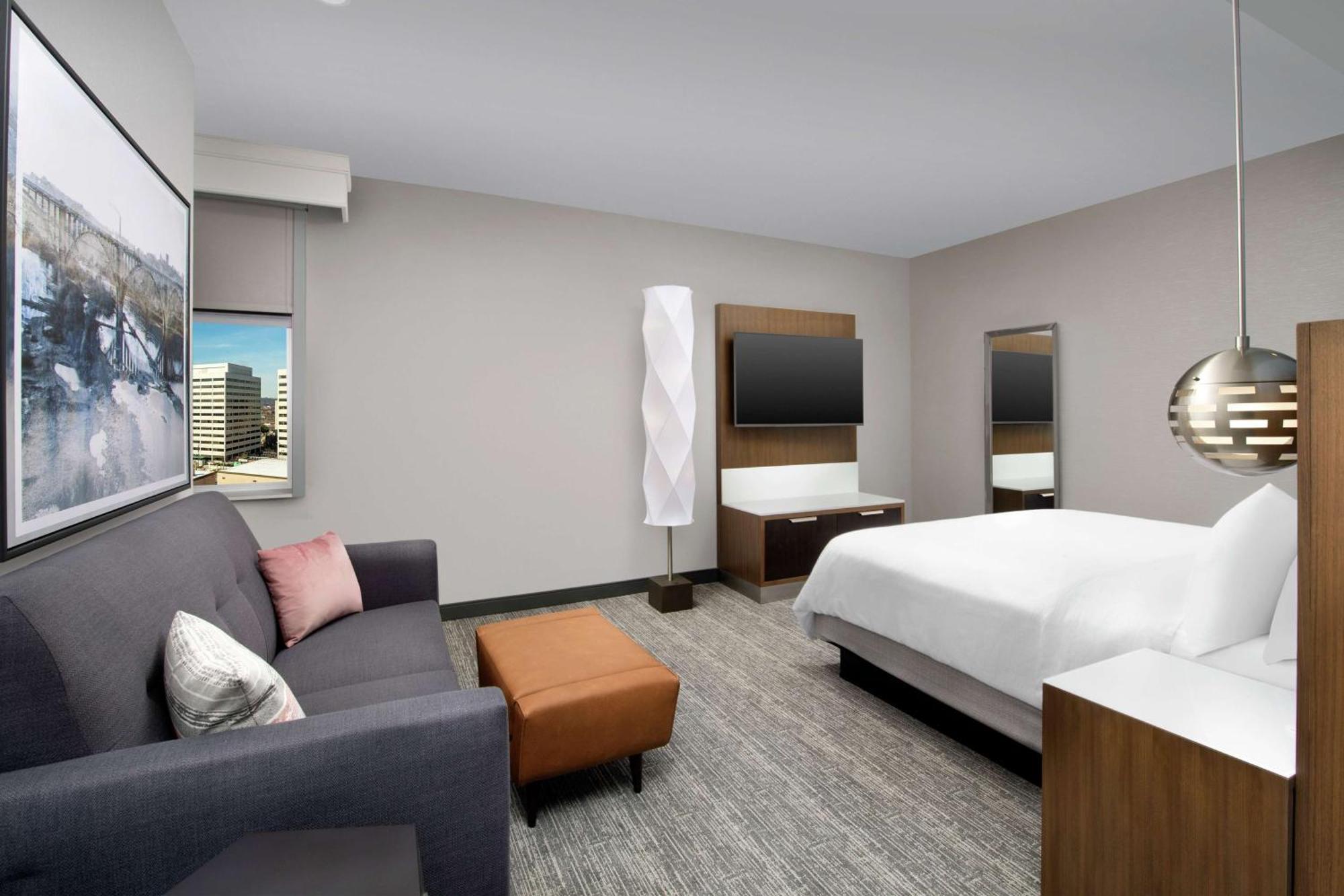 Embassy Suites By Hilton Knoxville Downtown Экстерьер фото