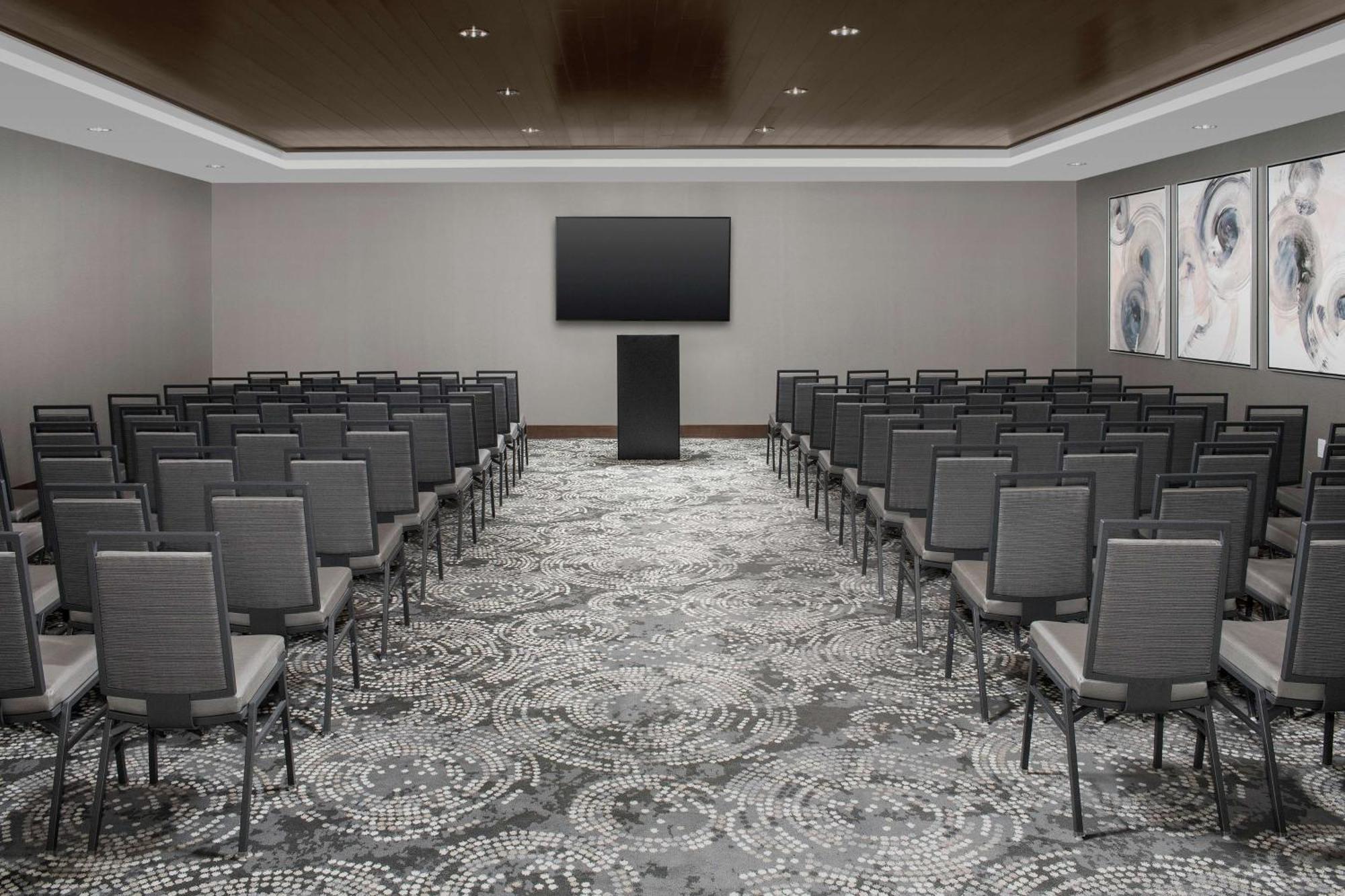 Embassy Suites By Hilton Knoxville Downtown Экстерьер фото