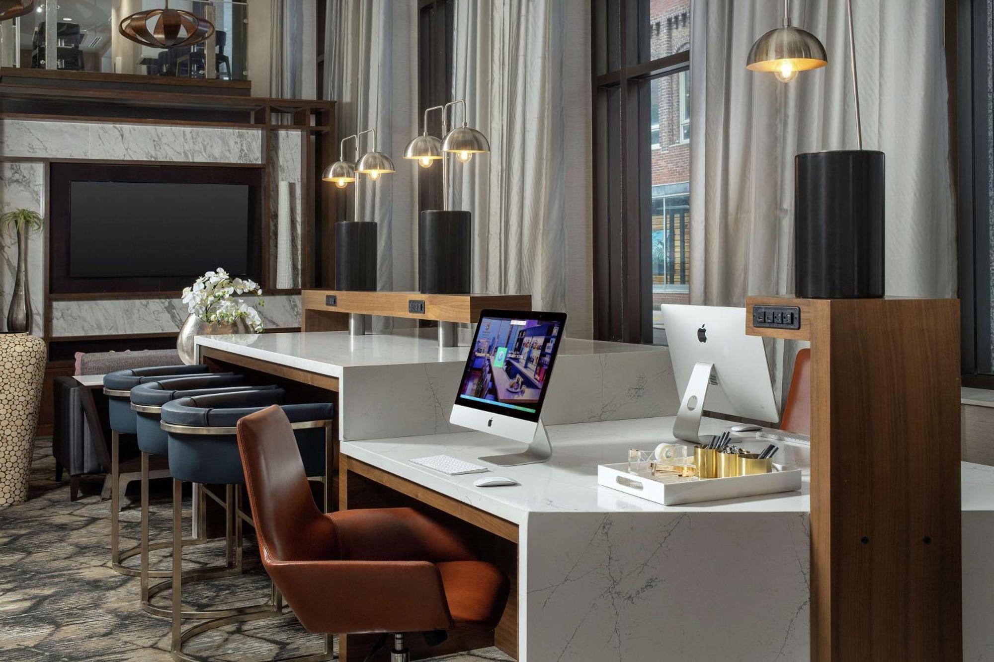 Embassy Suites By Hilton Knoxville Downtown Экстерьер фото