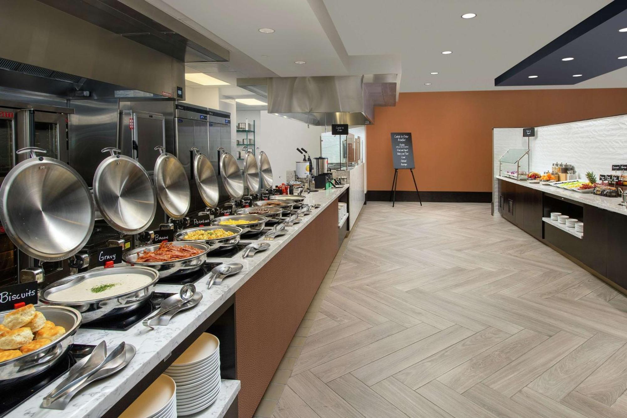 Embassy Suites By Hilton Knoxville Downtown Экстерьер фото