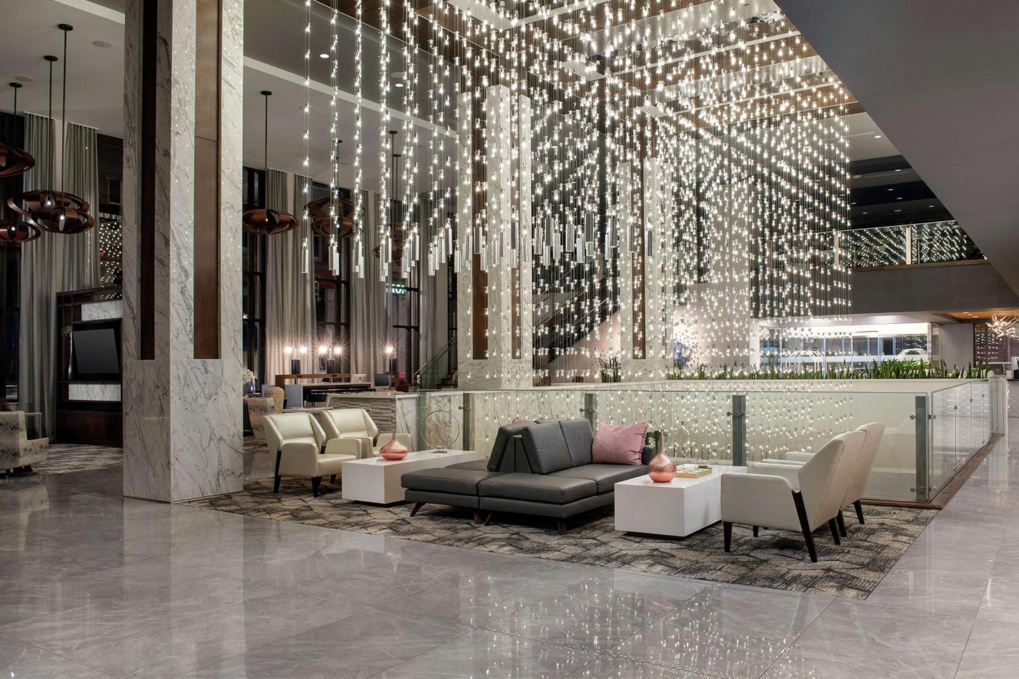 Embassy Suites By Hilton Knoxville Downtown Экстерьер фото