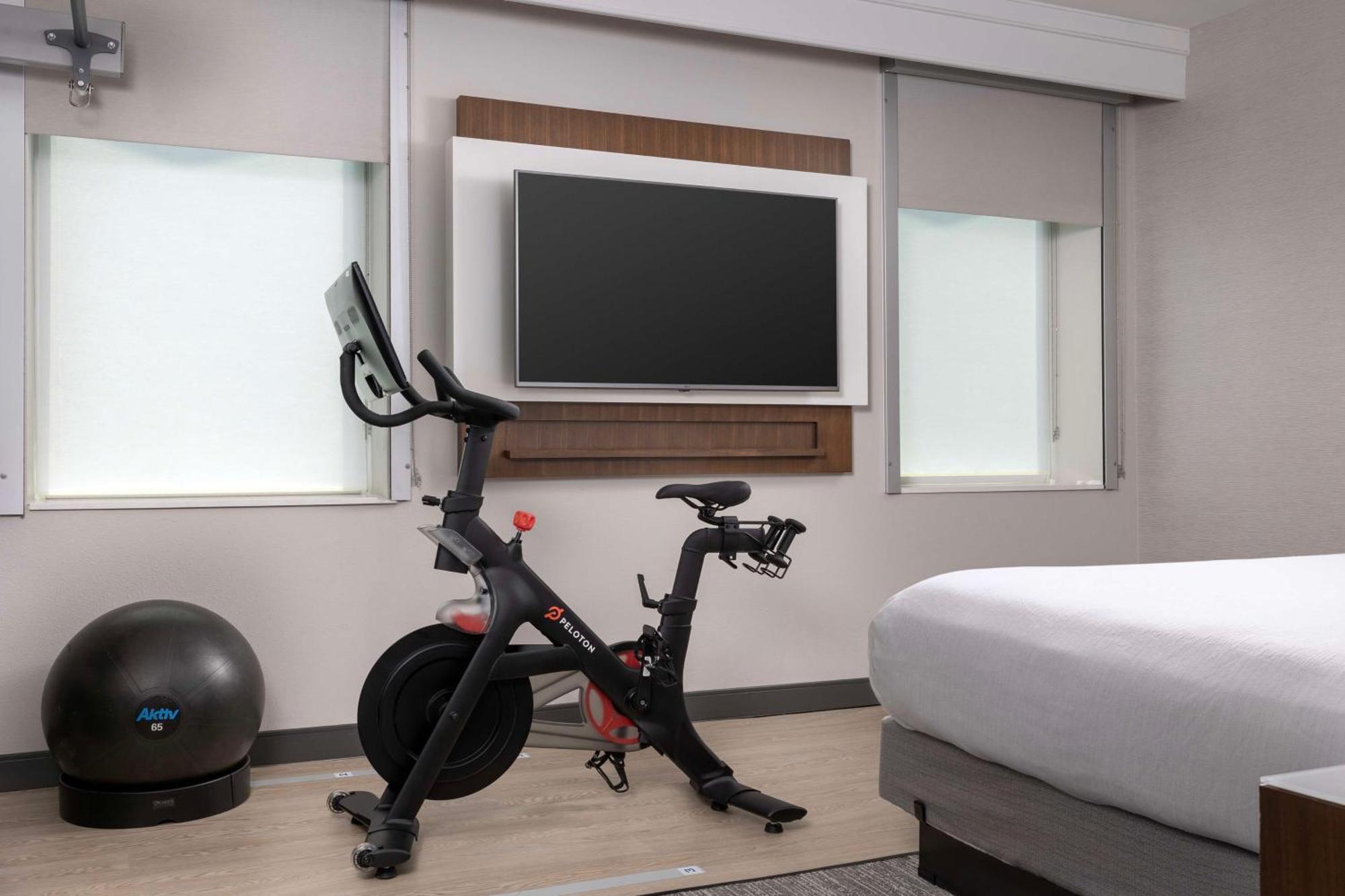 Embassy Suites By Hilton Knoxville Downtown Экстерьер фото